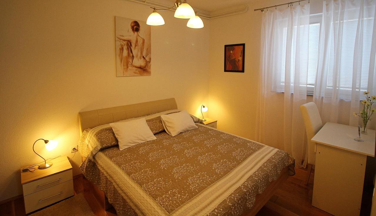 Apartmani Bozena Makarska Zewnętrze zdjęcie